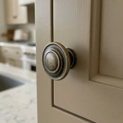 Knopp 33 mm Antikbehandlad