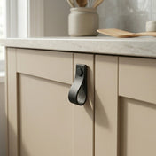 Knob Ari Black Leather/Black