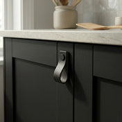 Knob Ari Black Leather/Black