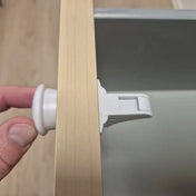 Child-Safety Drawer Locks with Magnet 4x Lock Set 1x Magnet
