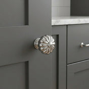 Knob Flora 33mm Chrome