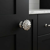 Knob Flora 33mm Chrome