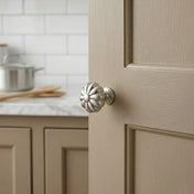 Knob Flora 33mm Satin Nickel
