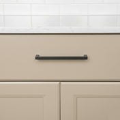 Handle 128 C/C Black
